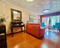 Revente - Appartement -
Torrevieja - Centro