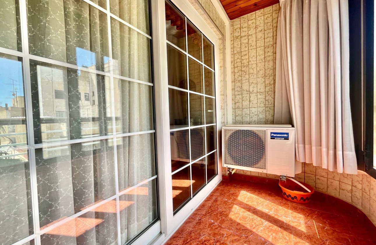 Revente - Appartement -
Torrevieja - Centro