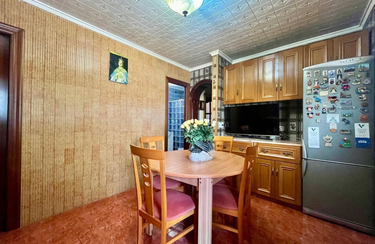 Revente - Appartement -
Torrevieja - Centro