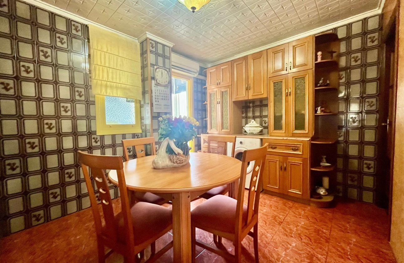 Revente - Appartement -
Torrevieja - Centro