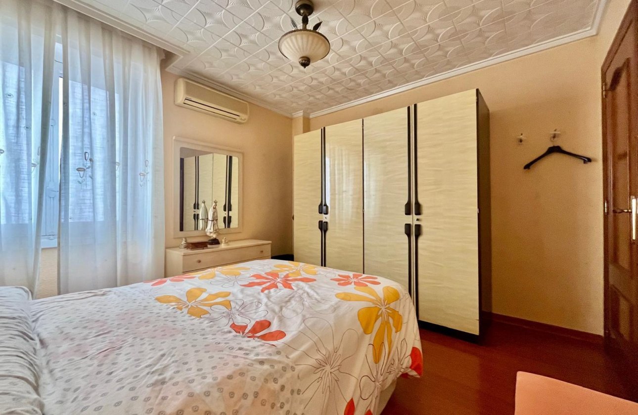 Revente - Appartement -
Torrevieja - Centro