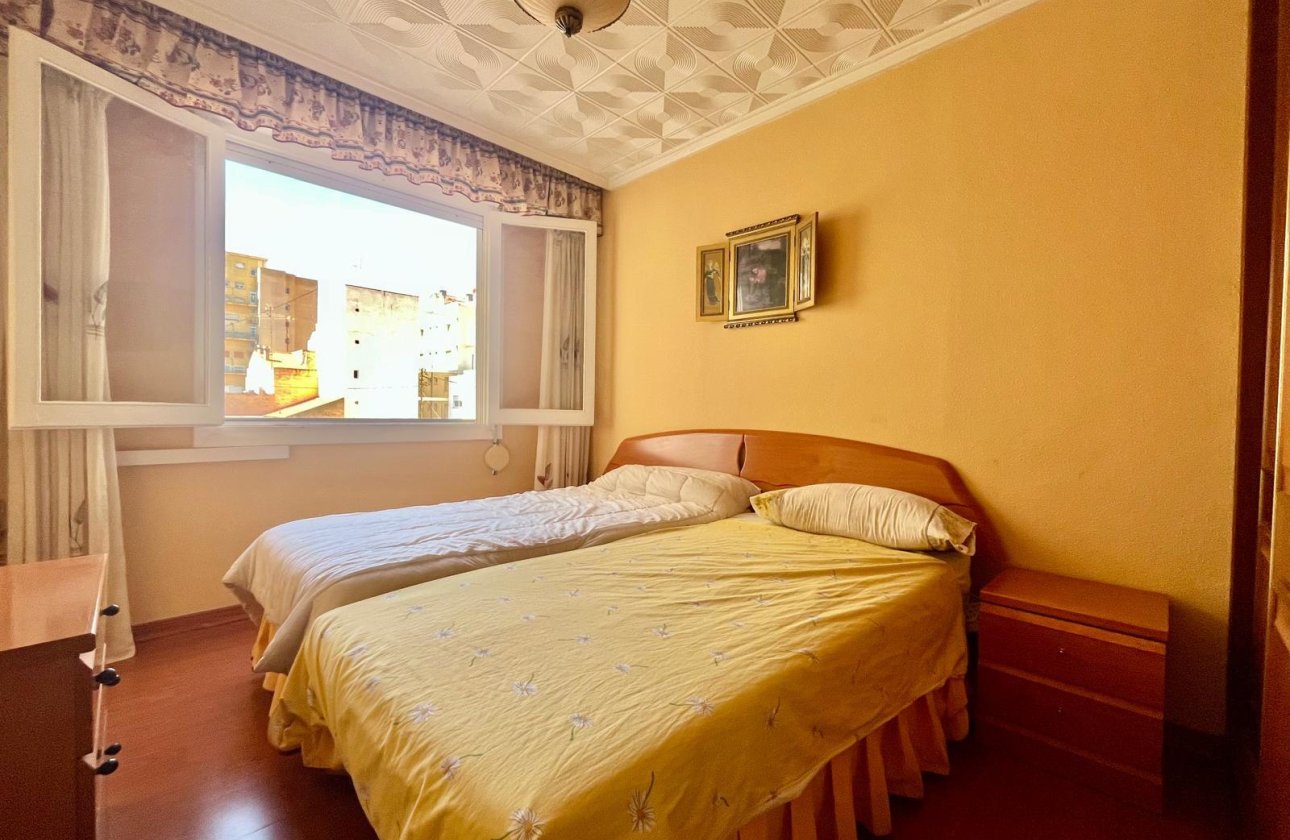Revente - Appartement -
Torrevieja - Centro
