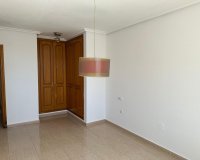 Revente - Appartement -
Torrevieja - Centro