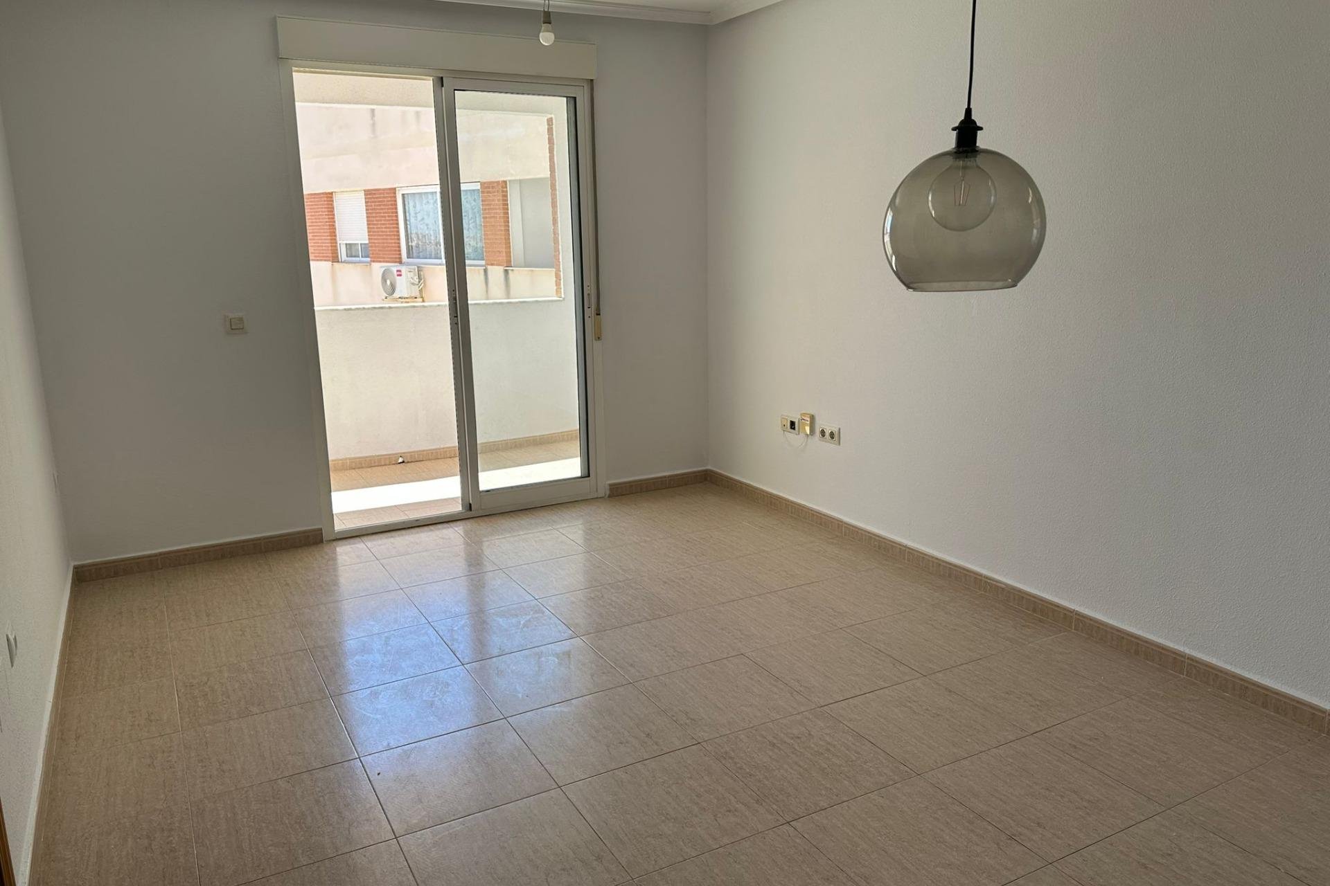 Revente - Appartement -
Torrevieja - Centro