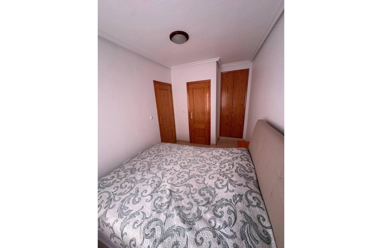 Revente - Appartement -
Torrevieja - Centro