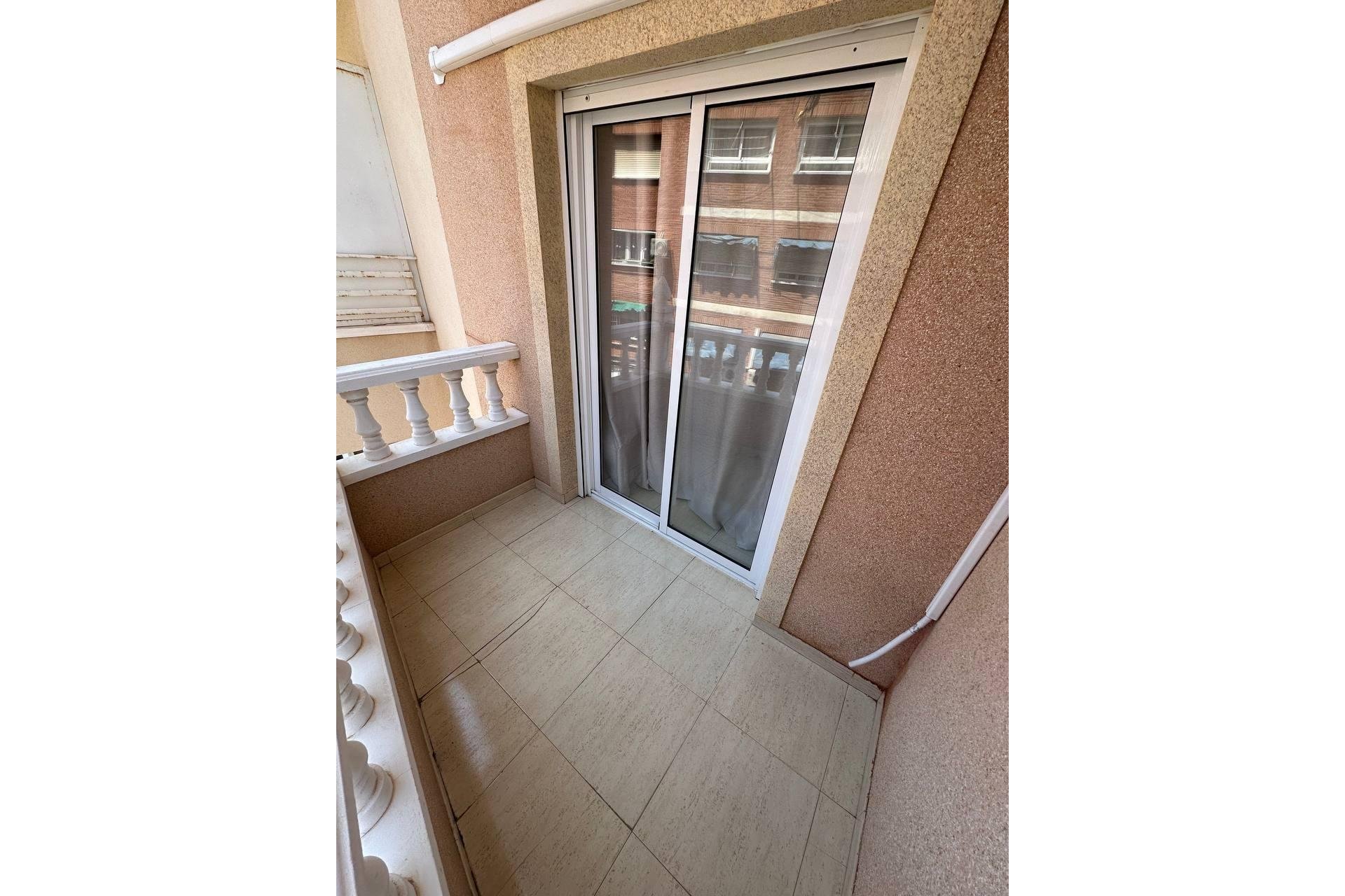 Revente - Appartement -
Torrevieja - Centro