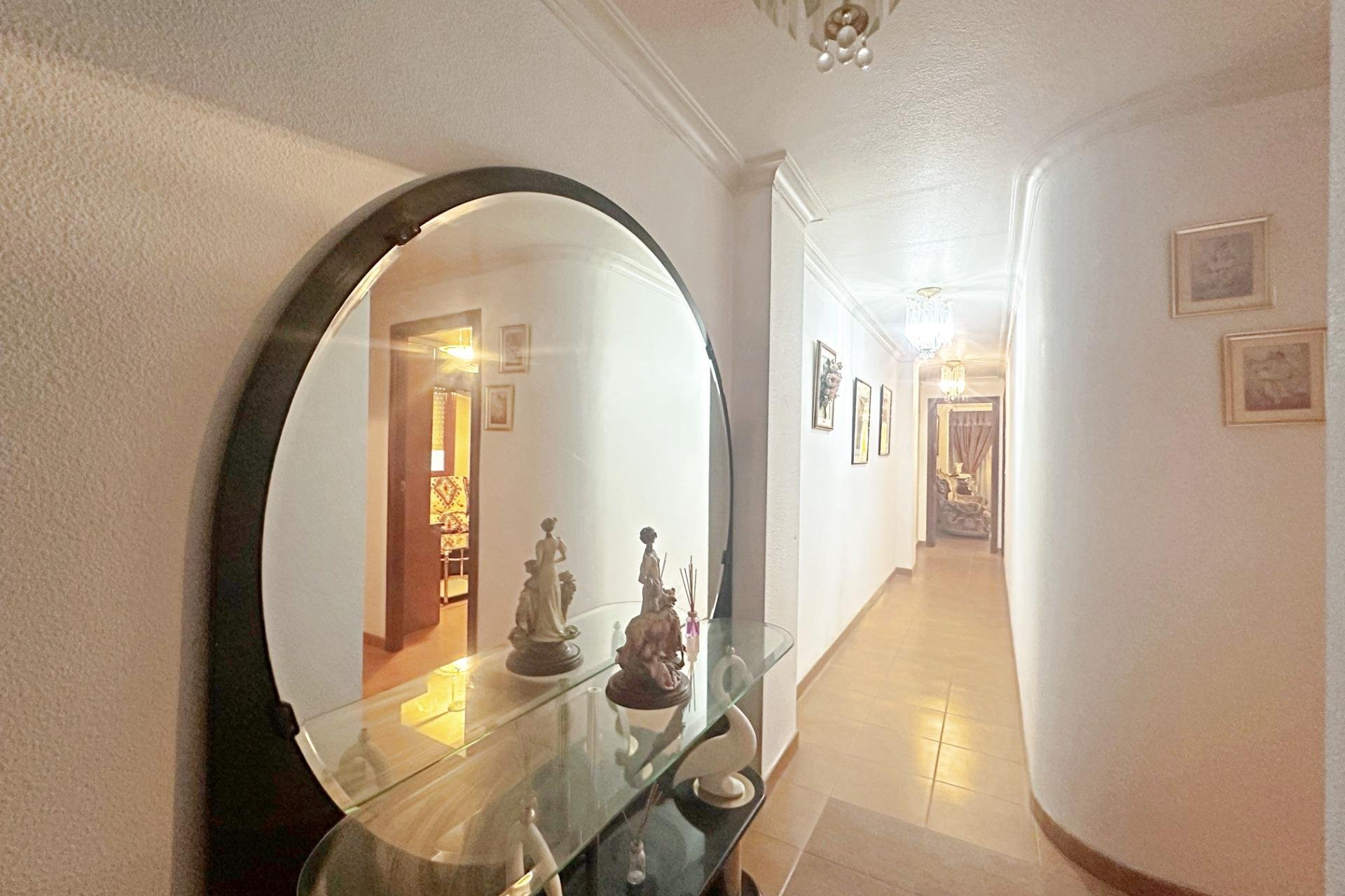 Revente - Appartement -
Torrevieja - Centro