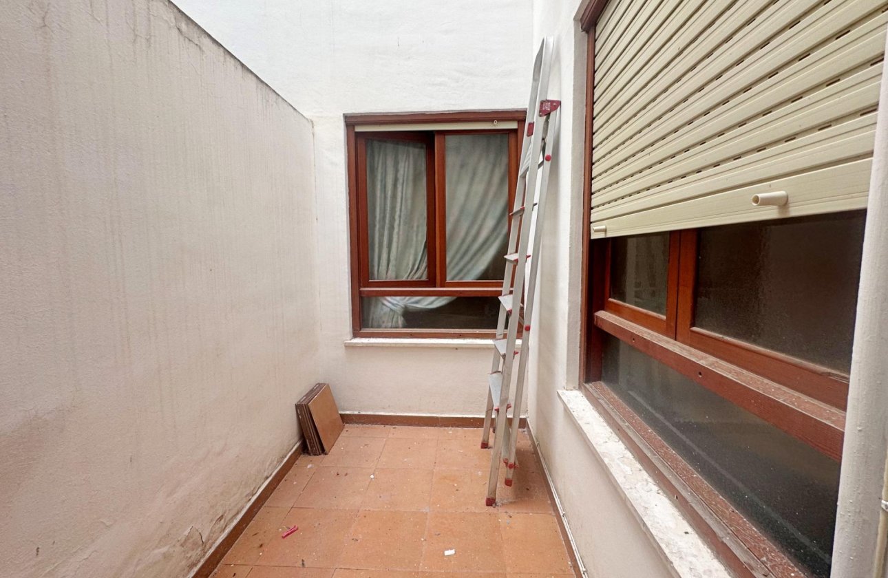 Revente - Appartement -
Torrevieja - Centro