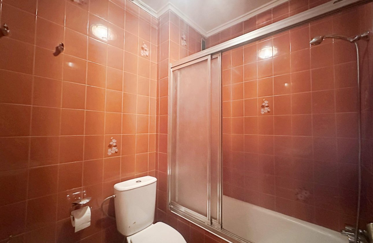 Revente - Appartement -
Torrevieja - Centro