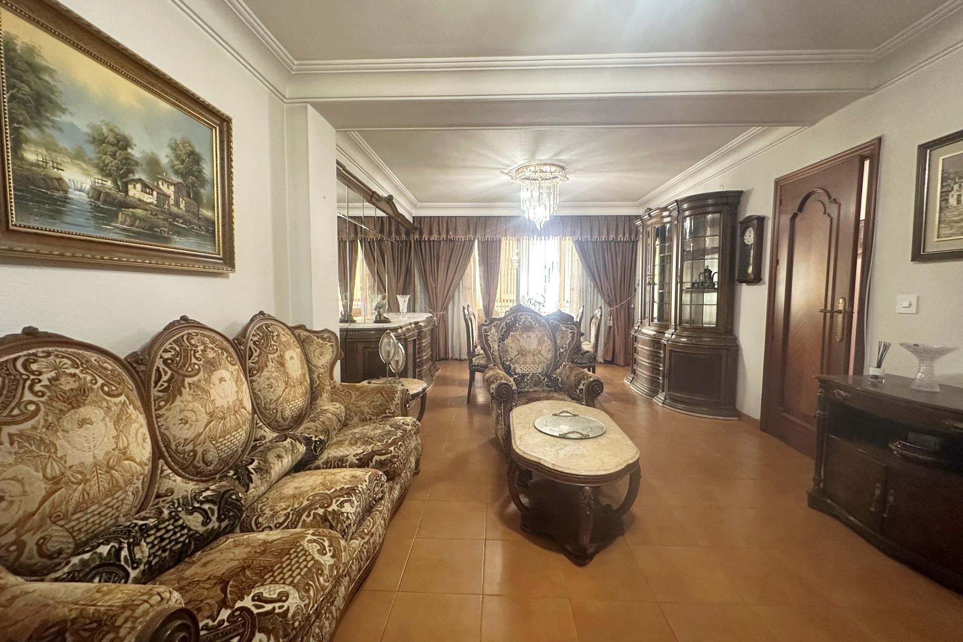 Revente - Appartement -
Torrevieja - Centro