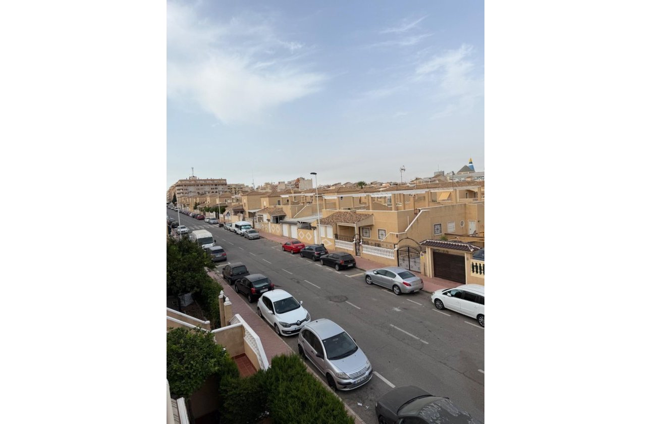 Revente - Appartement -
Torrevieja - Centro