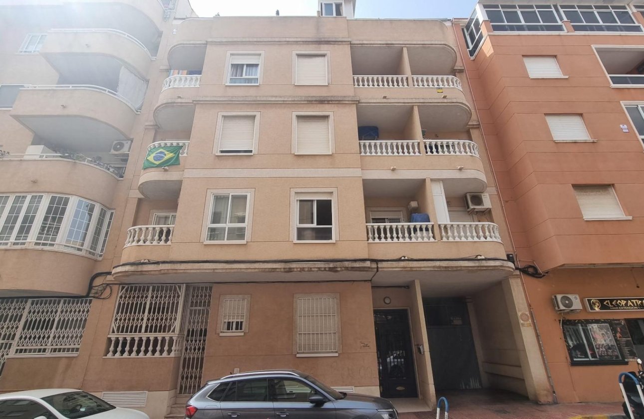 Revente - Appartement -
Torrevieja - Centro