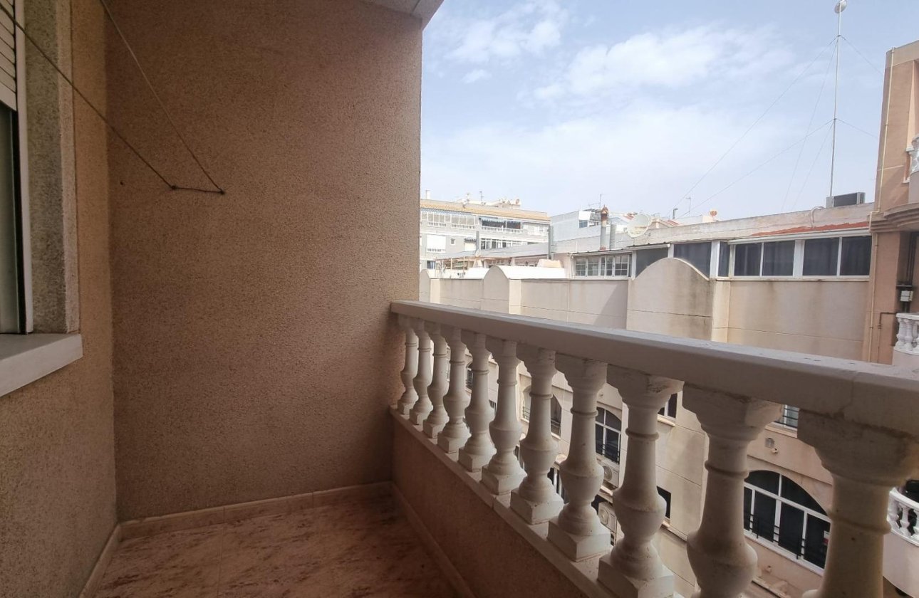 Revente - Appartement -
Torrevieja - Centro