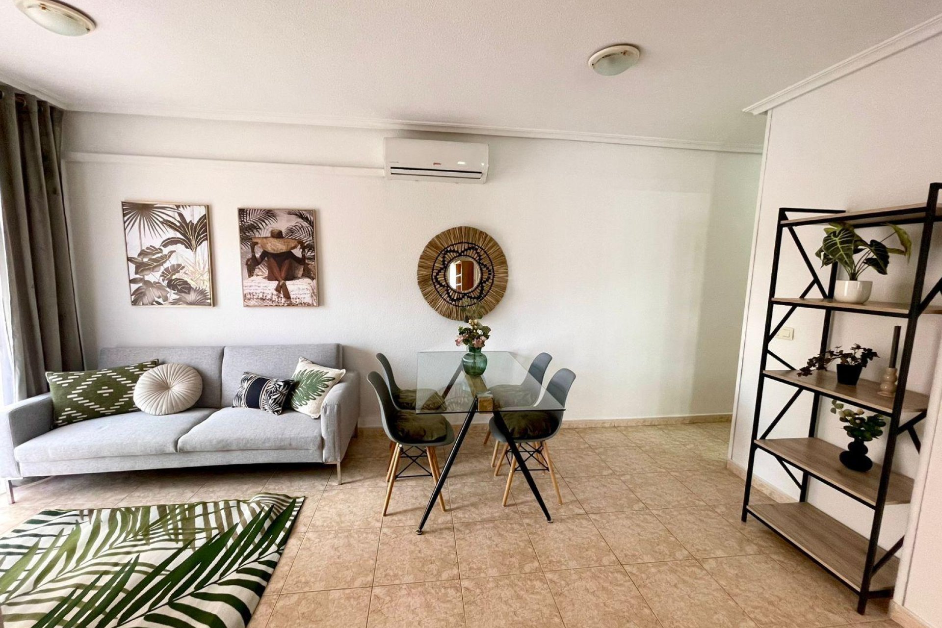 Revente - Appartement -
Torrevieja - Centro