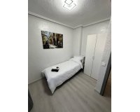 Revente - Appartement -
Torrevieja - Centro