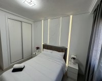 Revente - Appartement -
Torrevieja - Centro