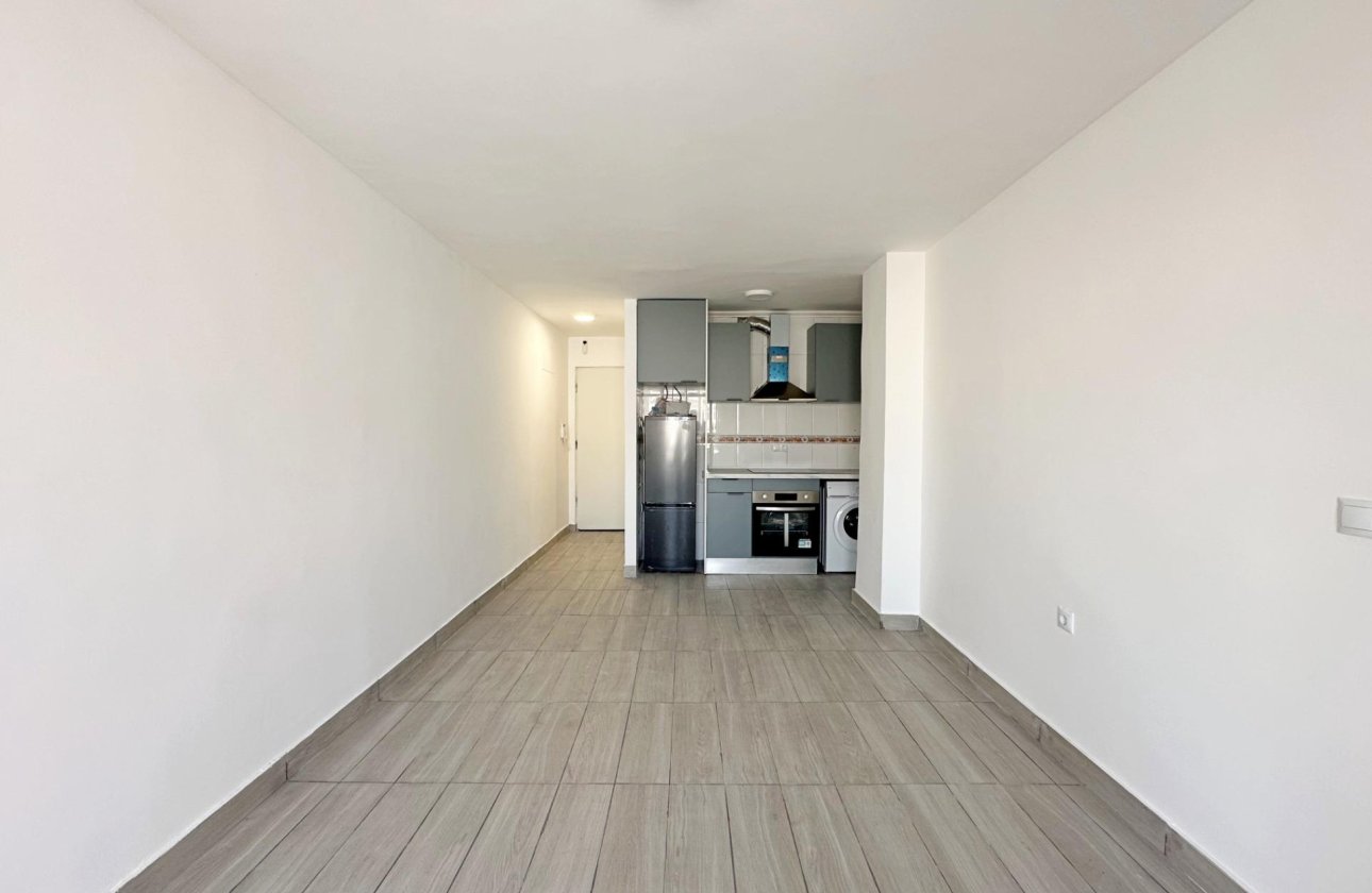 Revente - Appartement -
Torrevieja - Centro