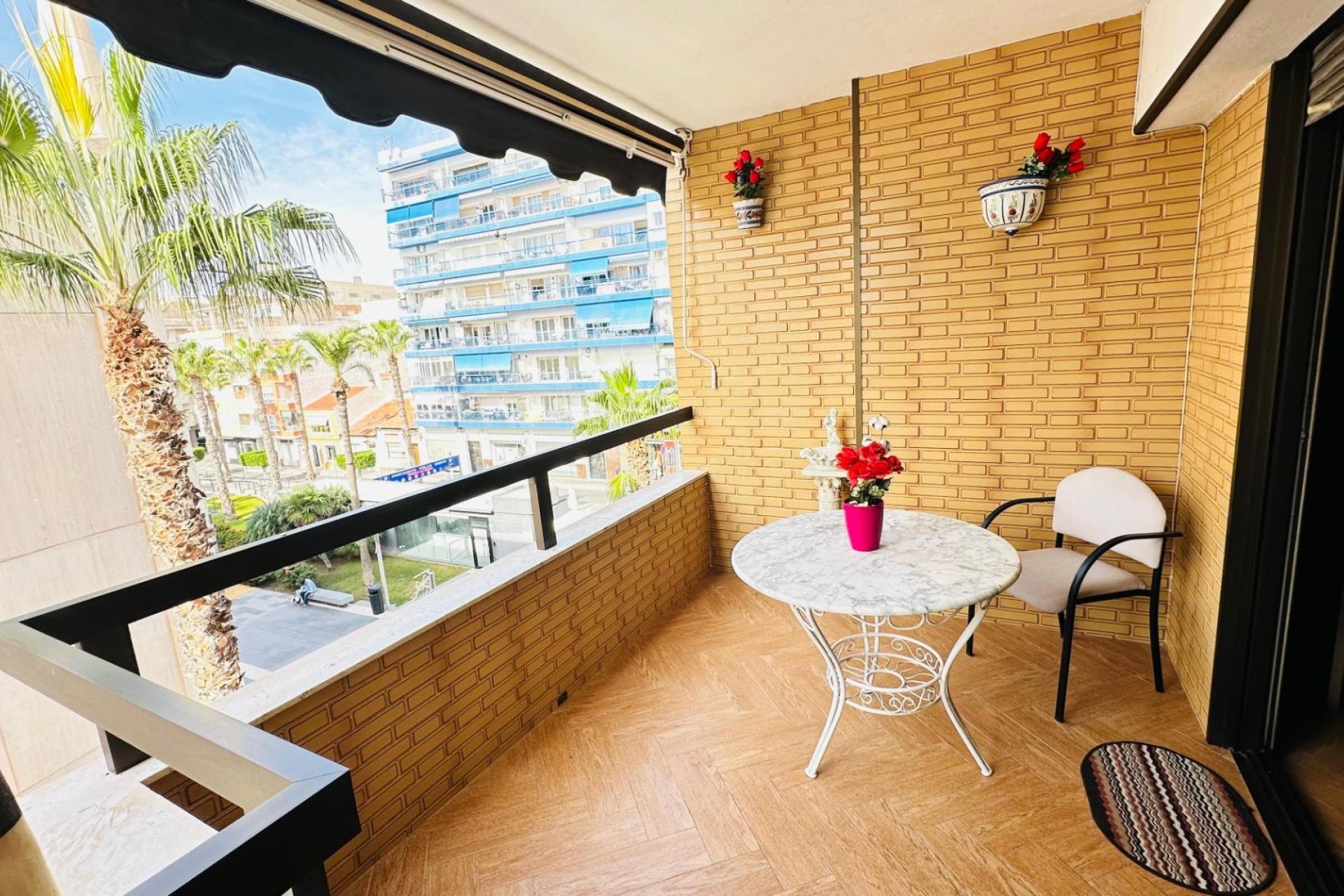 Revente - Appartement -
Torrevieja - Centro