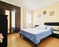 Revente - Appartement -
Torrevieja - Centro