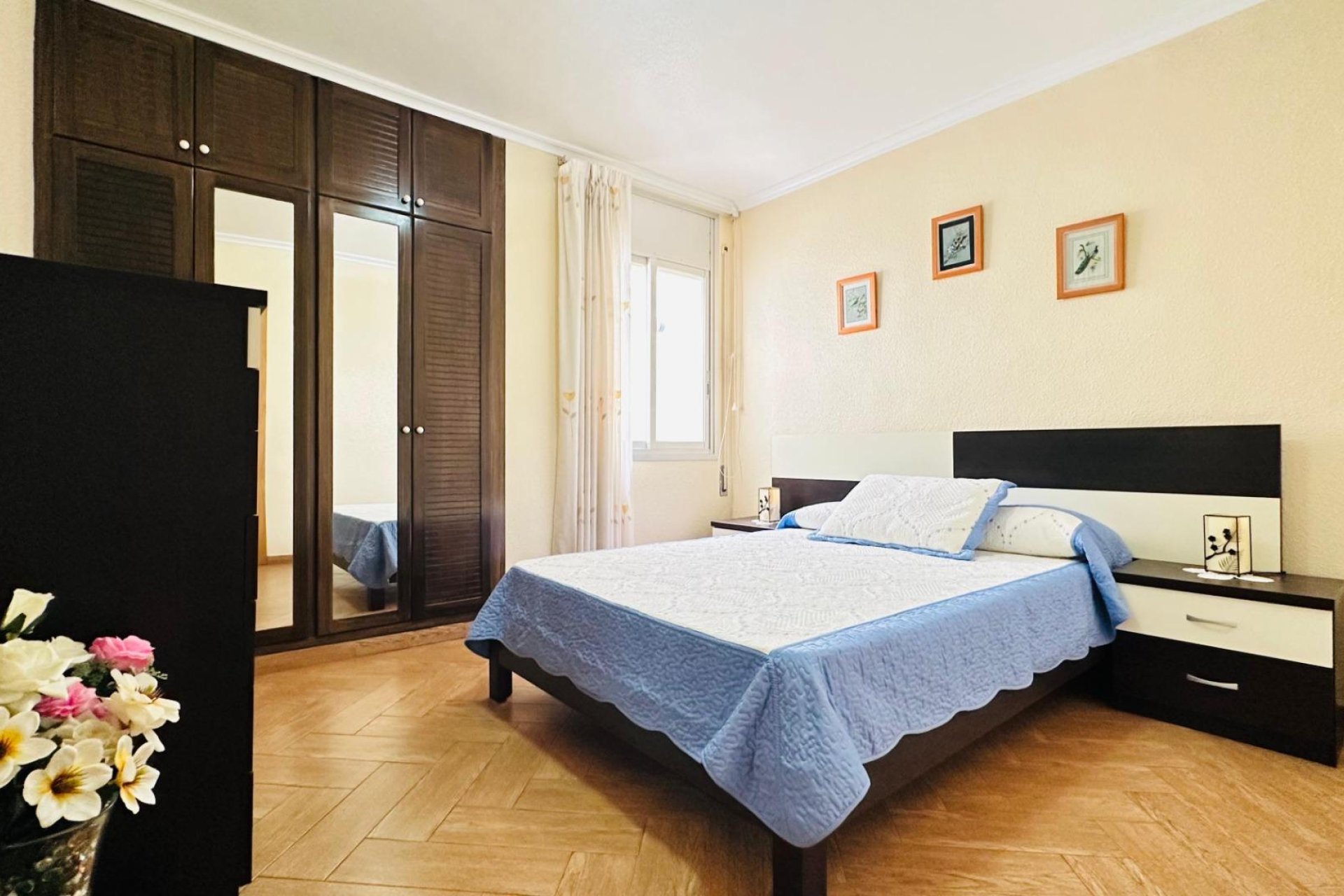 Revente - Appartement -
Torrevieja - Centro