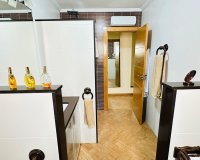 Revente - Appartement -
Torrevieja - Centro