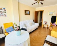 Revente - Appartement -
Torrevieja - Centro