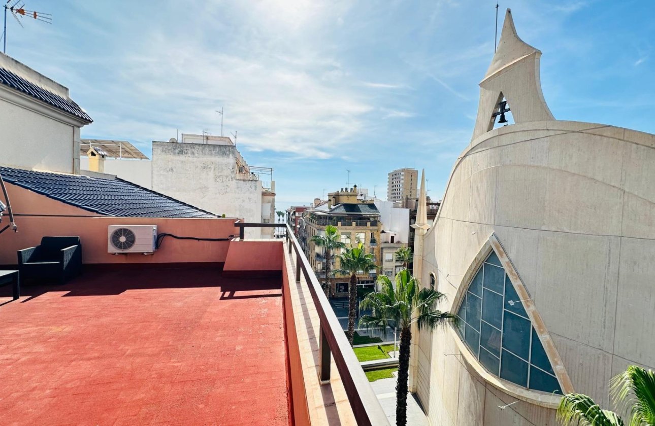 Revente - Appartement -
Torrevieja - Centro