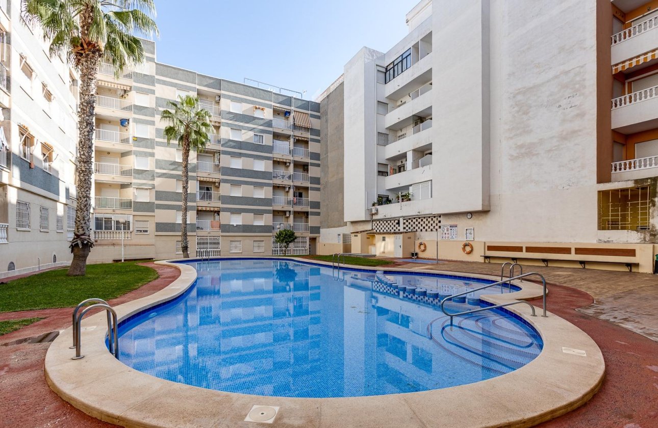 Revente - Appartement -
Torrevieja - Centro