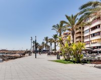 Revente - Appartement -
Torrevieja - Centro