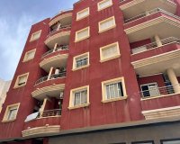Revente - Appartement -
Torrevieja - Centro