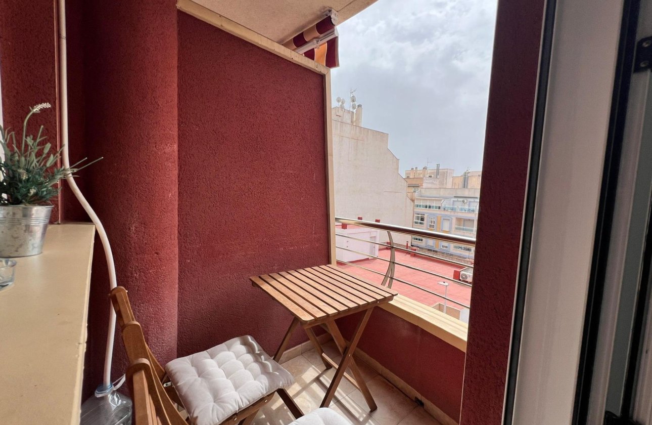 Revente - Appartement -
Torrevieja - Centro