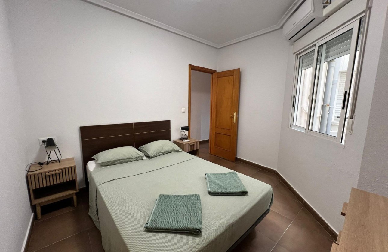 Revente - Appartement -
Torrevieja - Centro