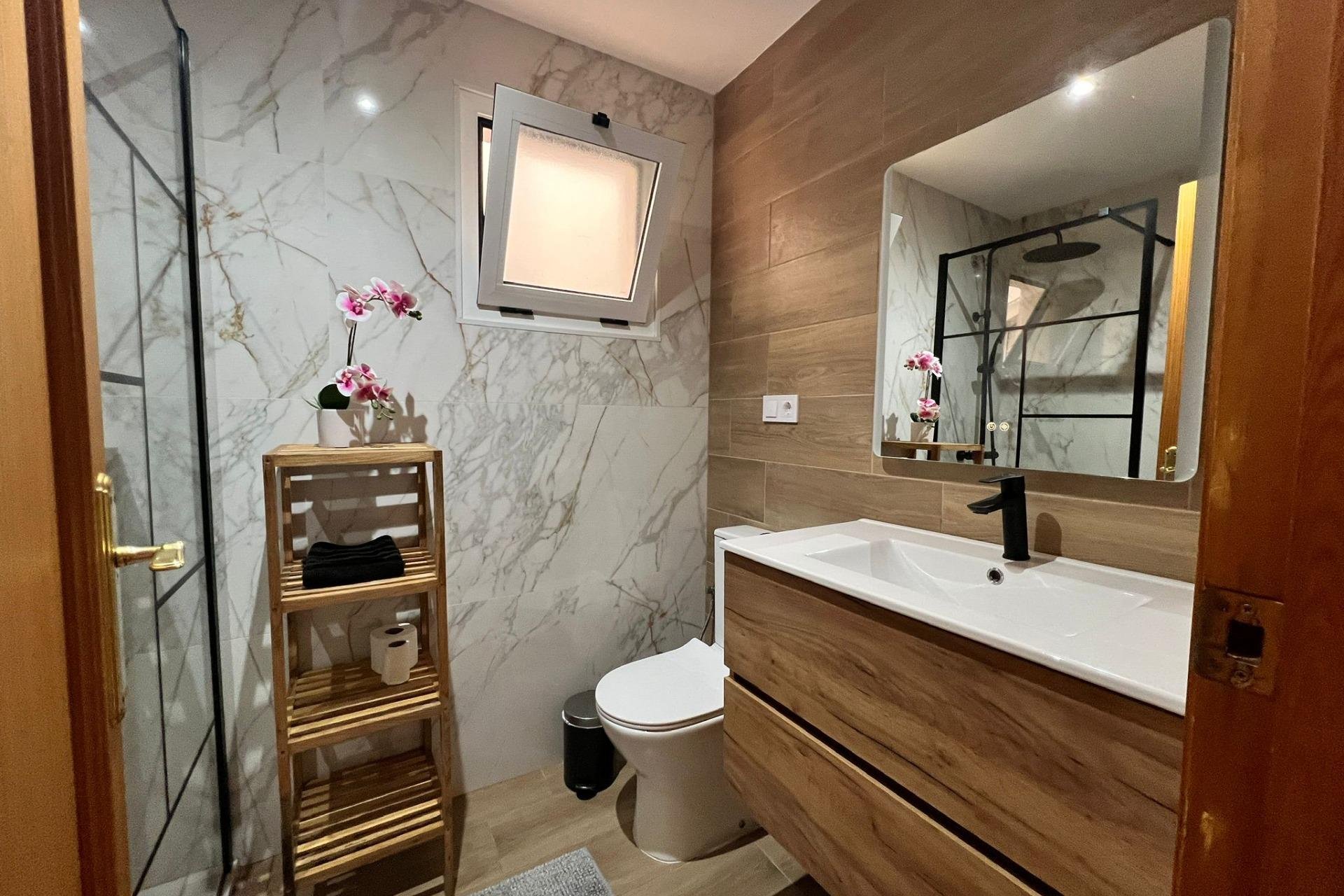 Revente - Appartement -
Torrevieja - Centro