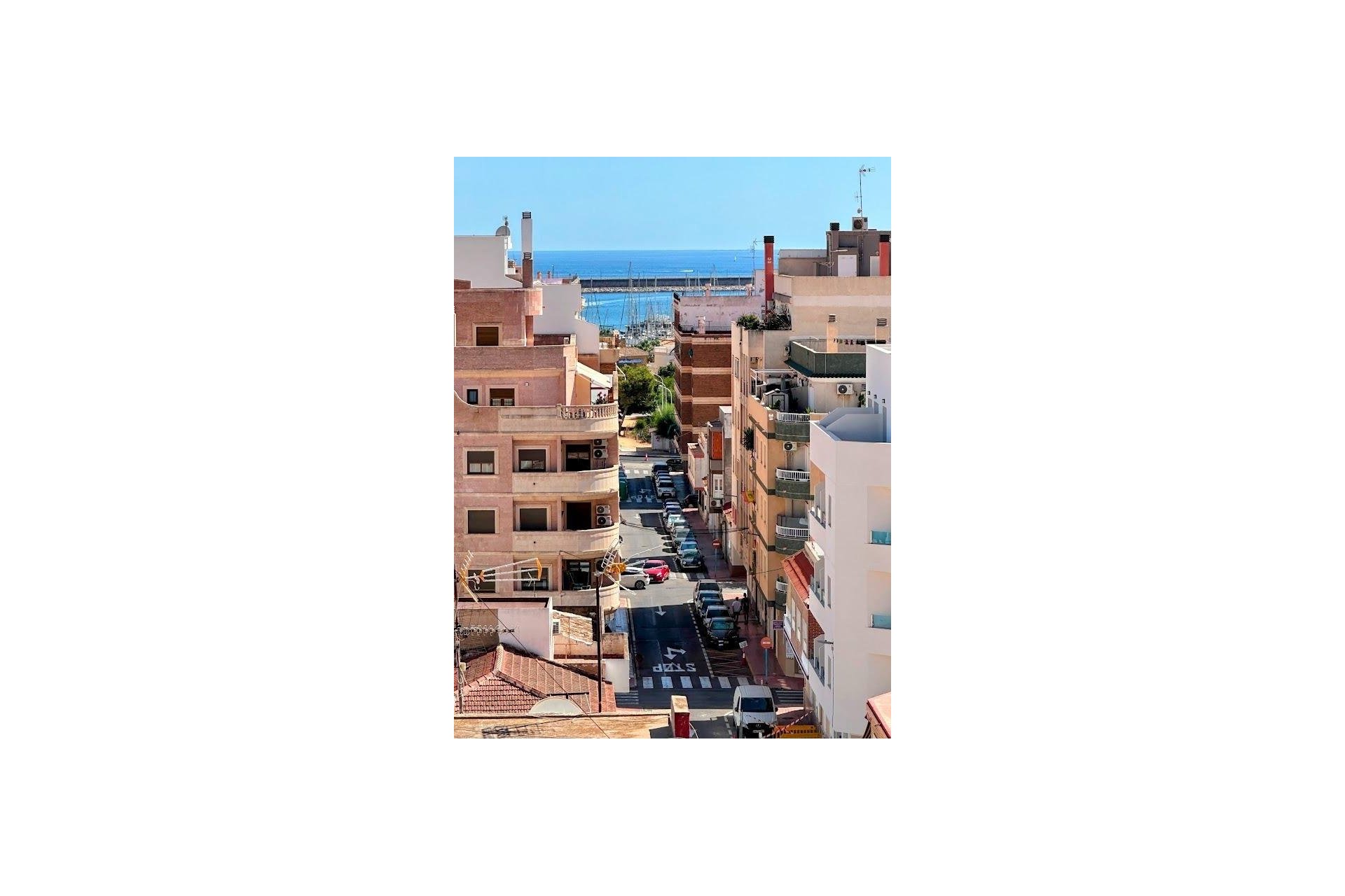 Revente - Appartement -
Torrevieja - Centro