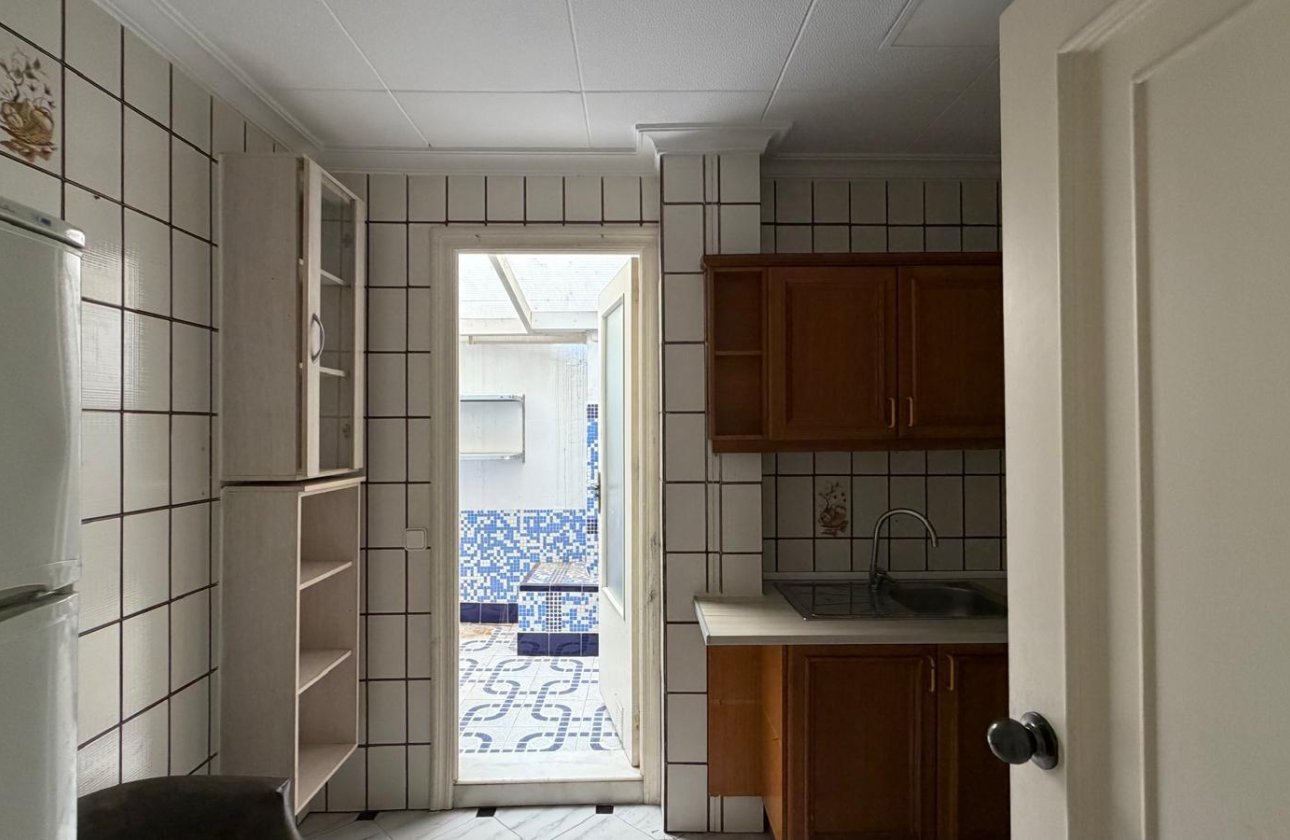 Revente - Appartement -
Torrevieja - Centro