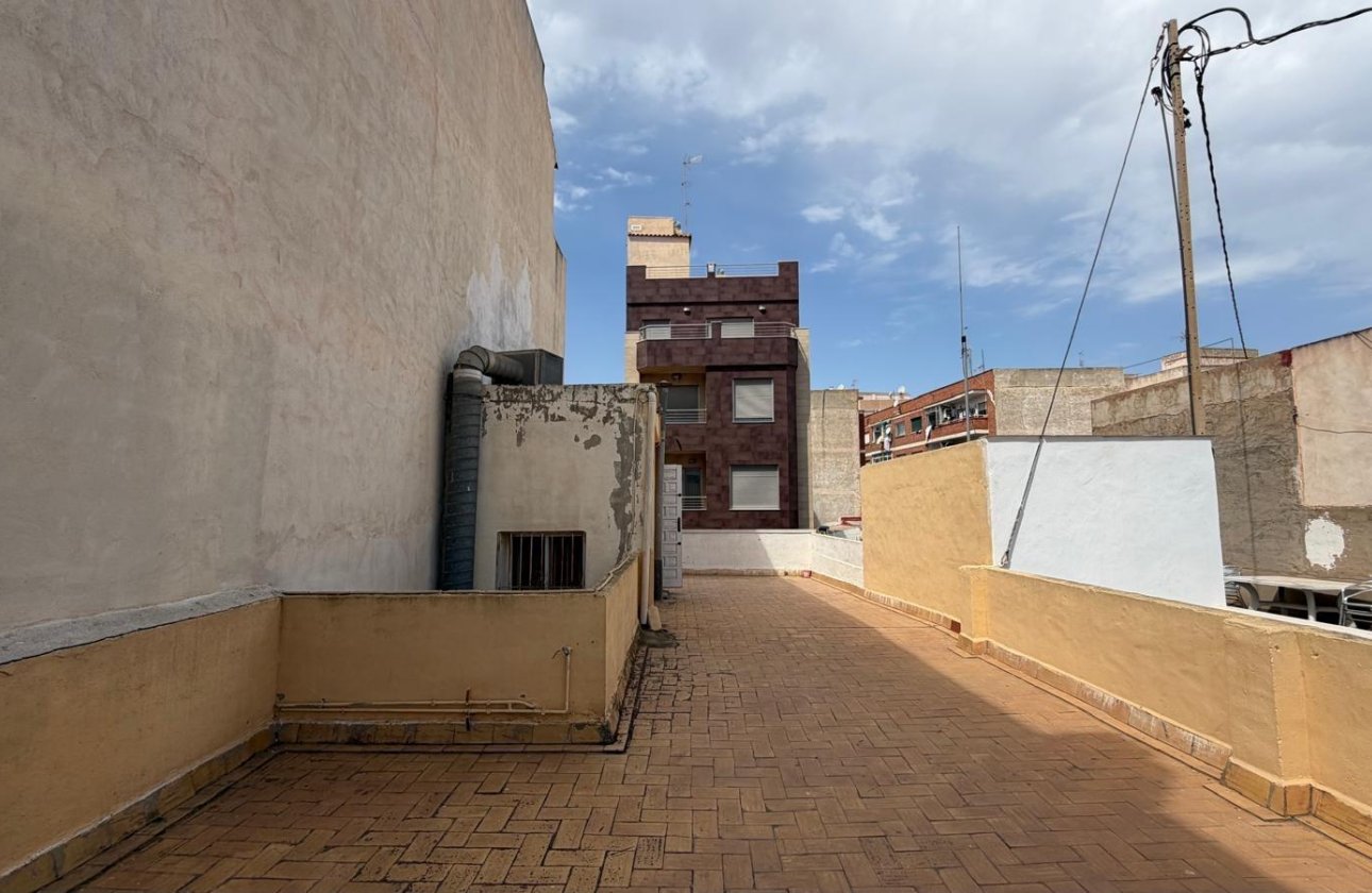 Revente - Appartement -
Torrevieja - Centro