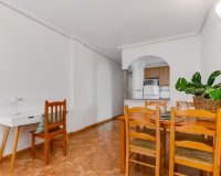 Revente - Appartement -
Torrevieja - Centro
