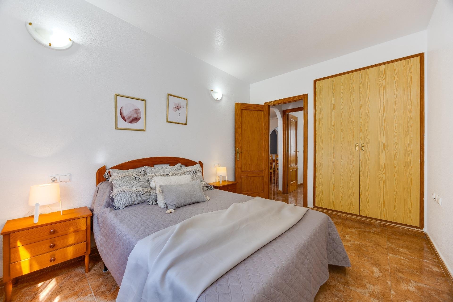 Revente - Appartement -
Torrevieja - Centro