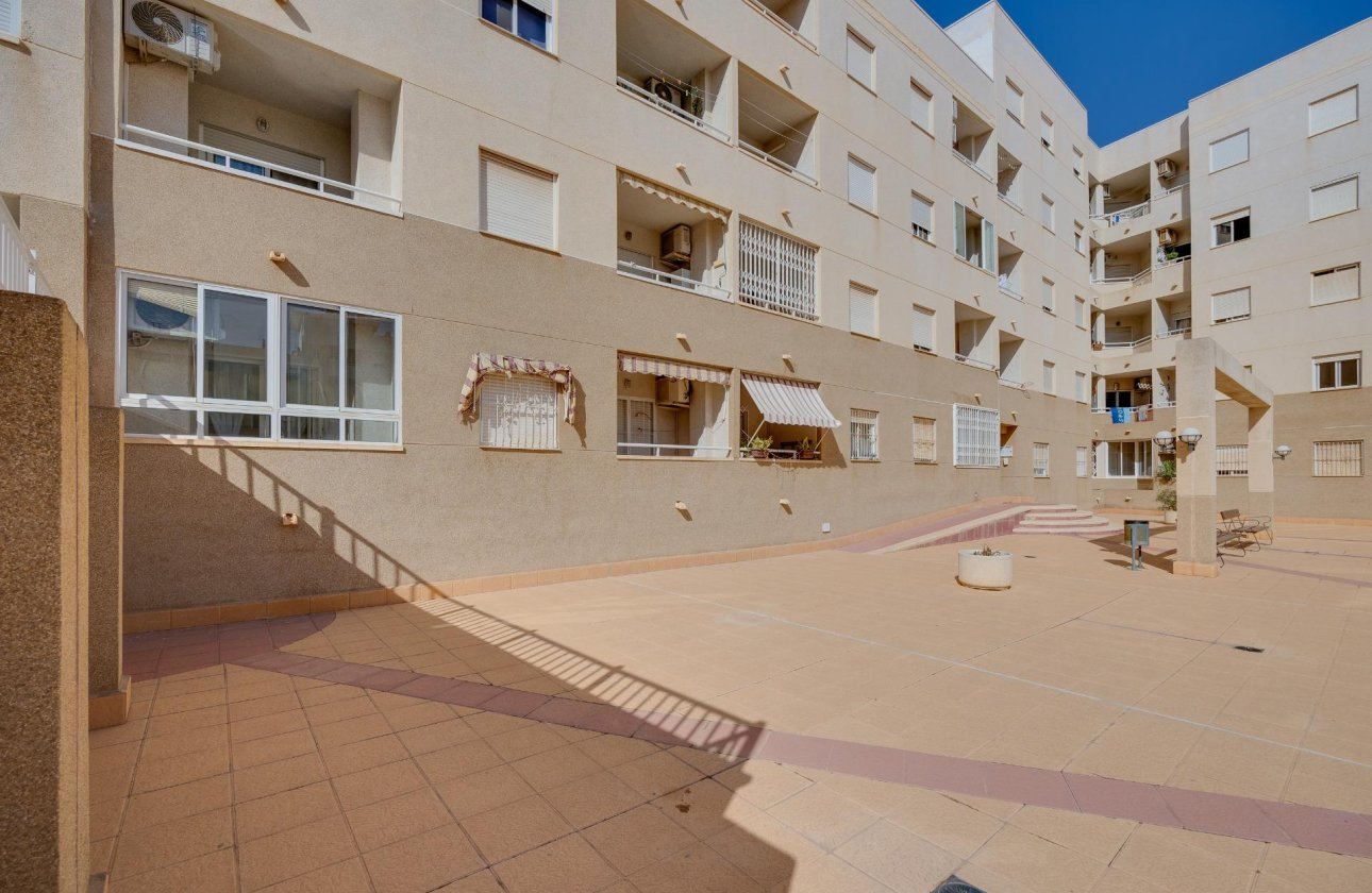 Revente - Appartement -
Torrevieja - Centro