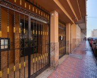Revente - Appartement -
Torrevieja - Centro