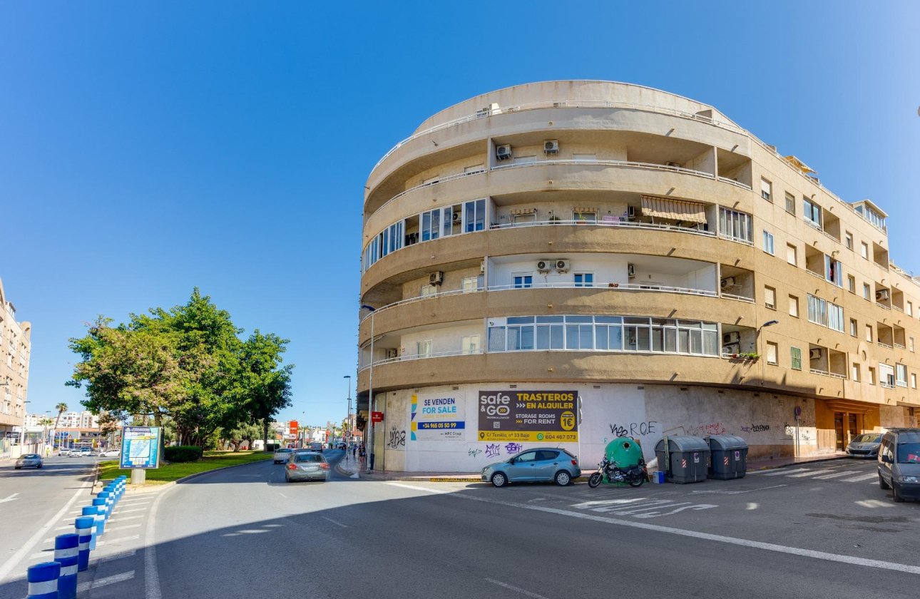 Revente - Appartement -
Torrevieja - Centro