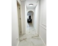 Revente - Appartement -
Torrevieja - Centro