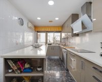 Revente - Appartement -
Torrevieja - Centro