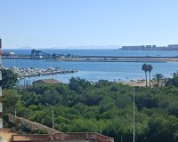 Revente - Appartement -
Torrevieja - Centro
