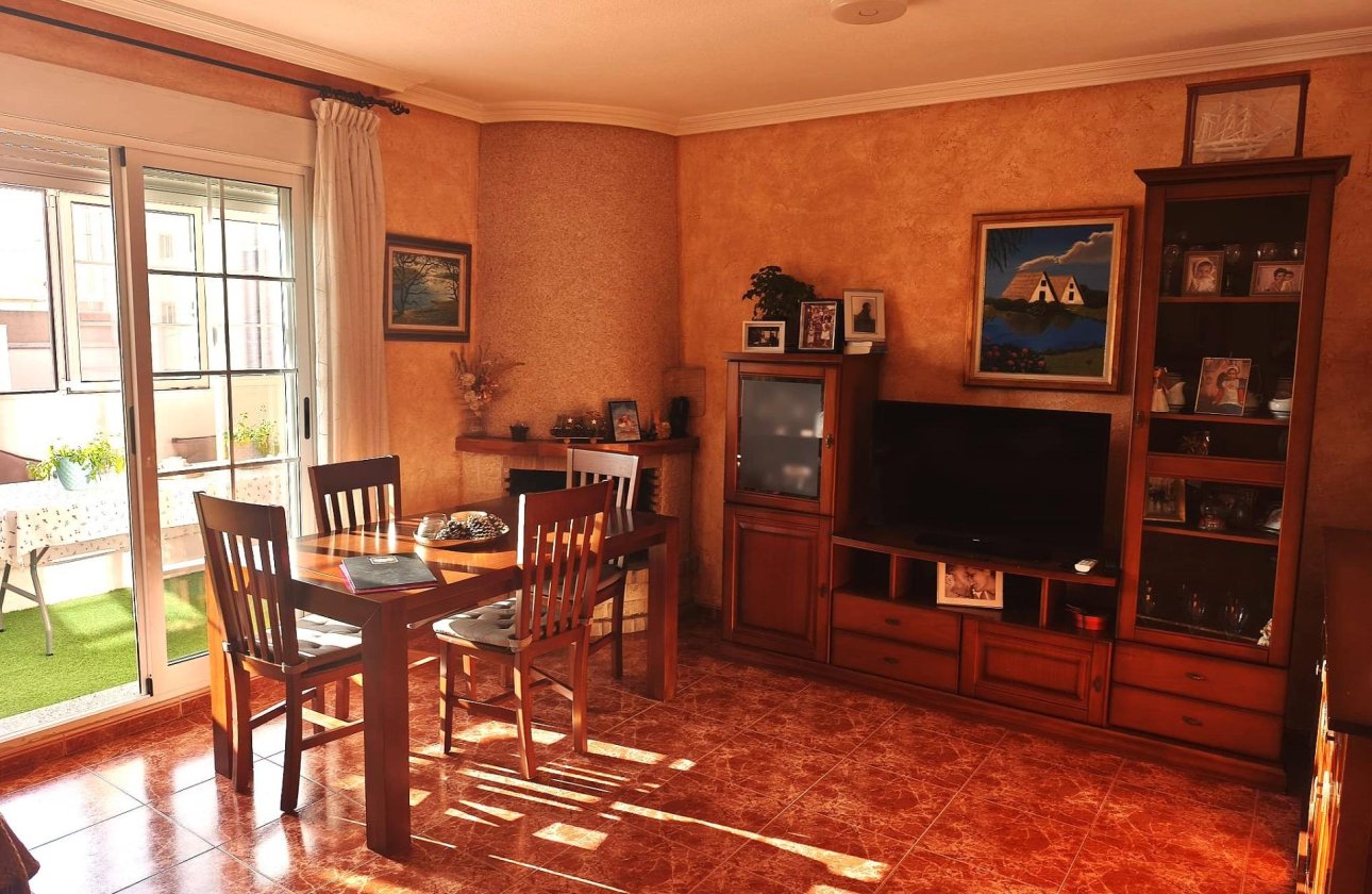 Revente - Appartement -
Torrevieja - Centro