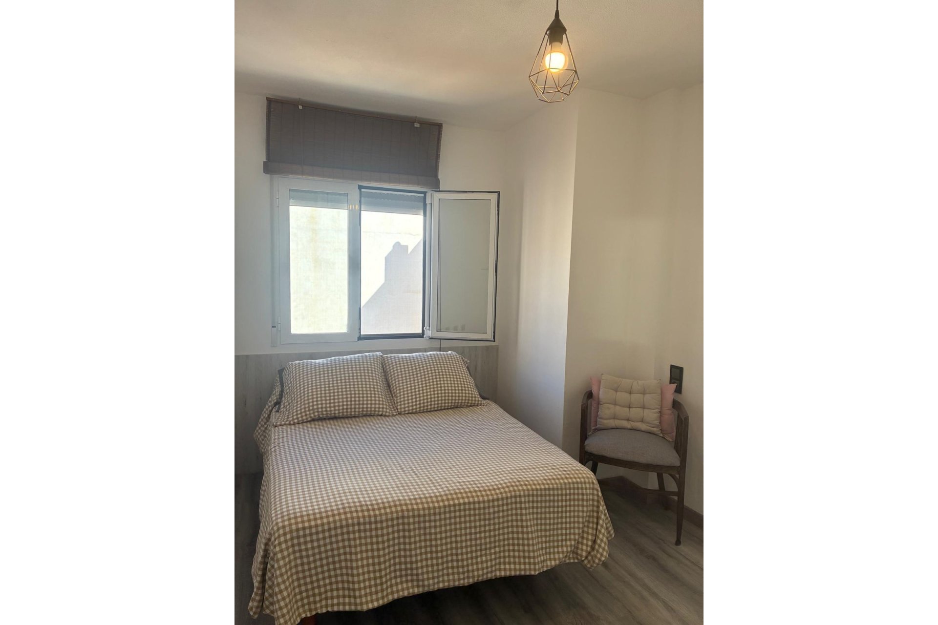 Revente - Appartement -
Torrevieja - Centro