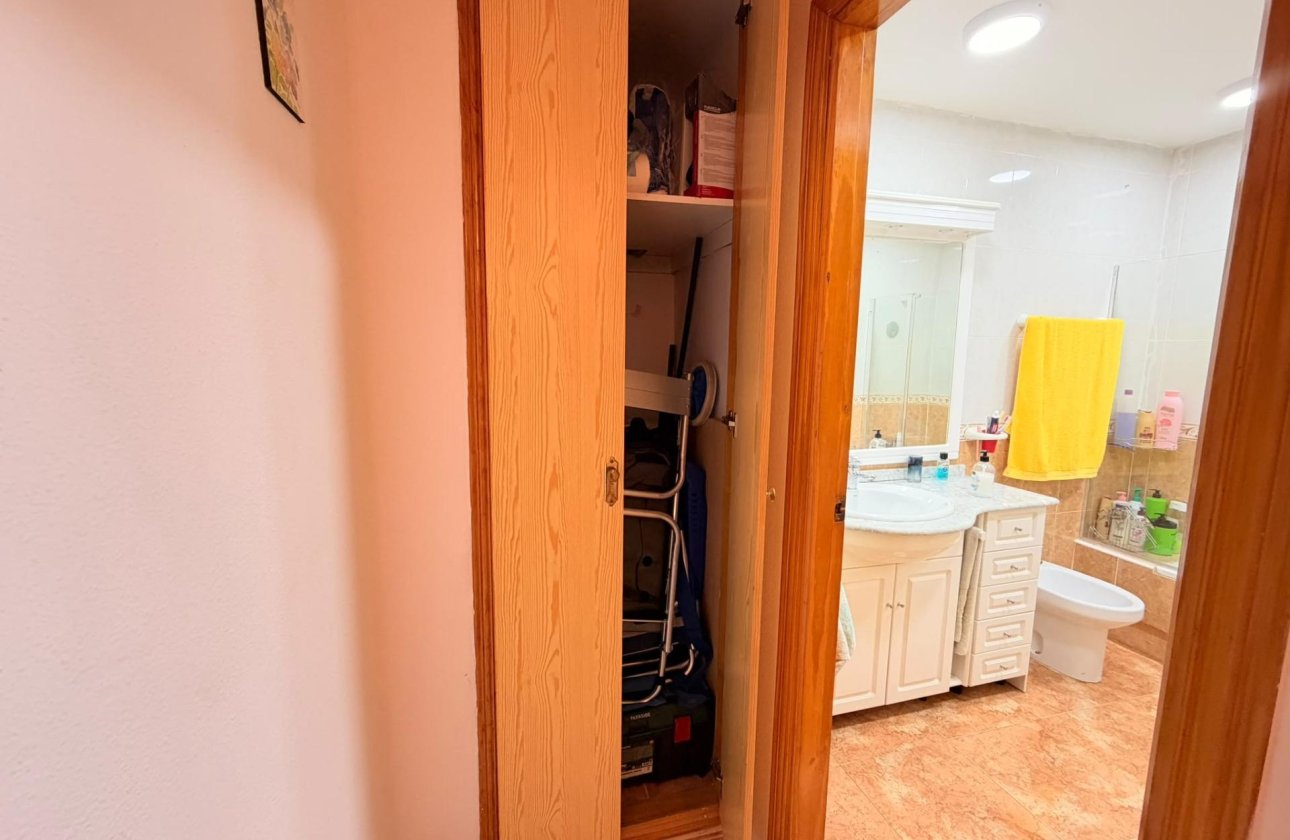 Revente - Appartement -
Torrevieja - Centro