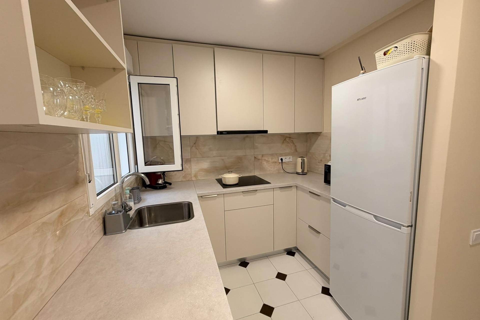Revente - Appartement -
Torrevieja - Centro