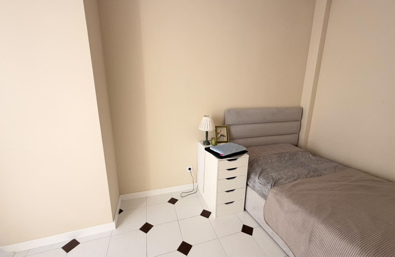 Revente - Appartement -
Torrevieja - Centro
