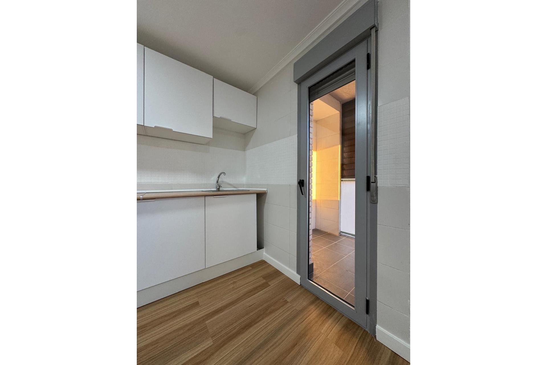 Revente - Appartement -
Torrevieja - Centro